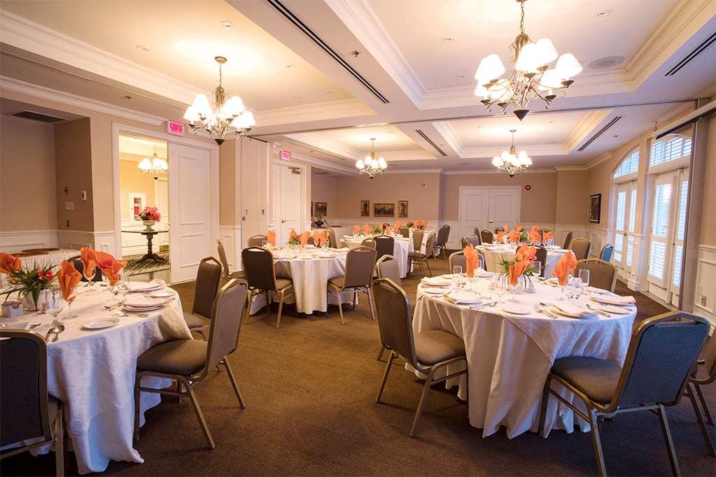 Hotel Vallea Bromont Restoran gambar